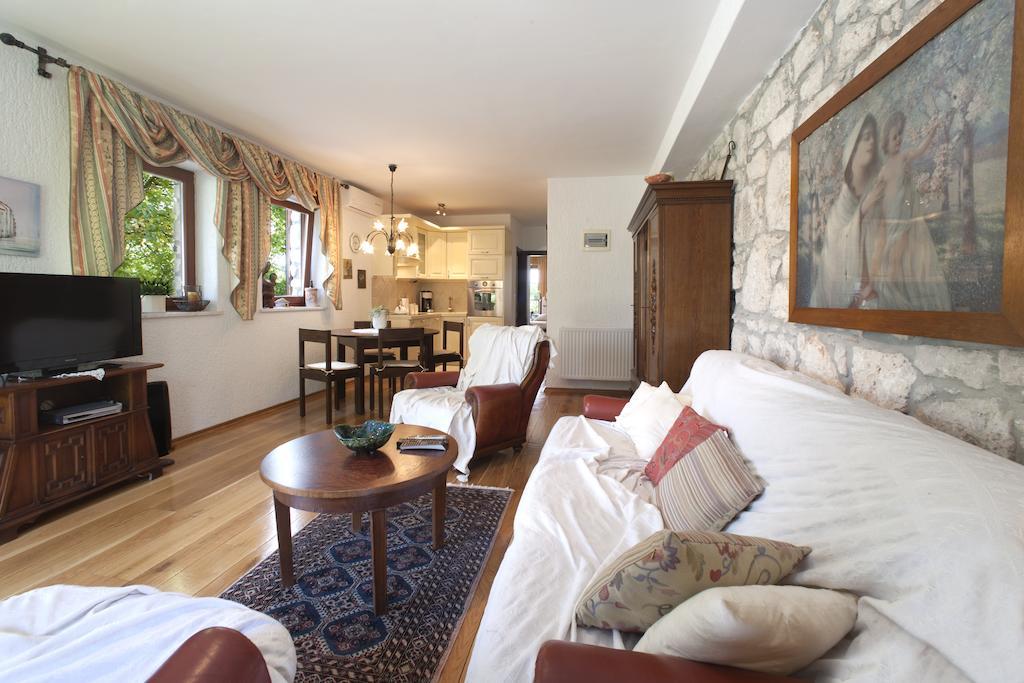 Villa Castello Rausch Valkarin Quarto foto