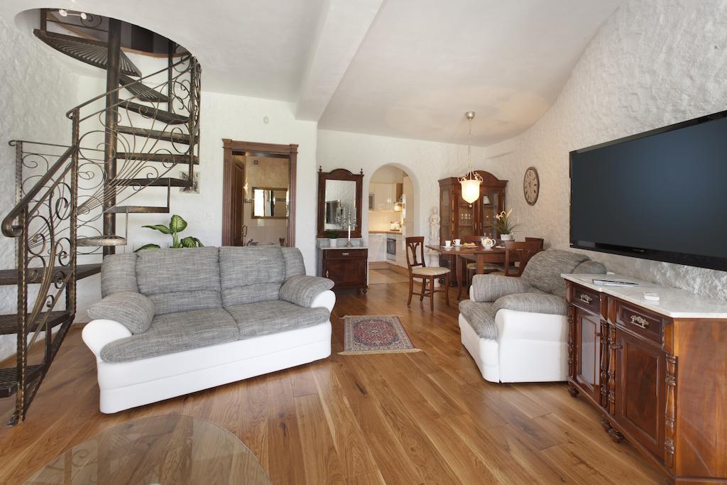Villa Castello Rausch Valkarin Quarto foto